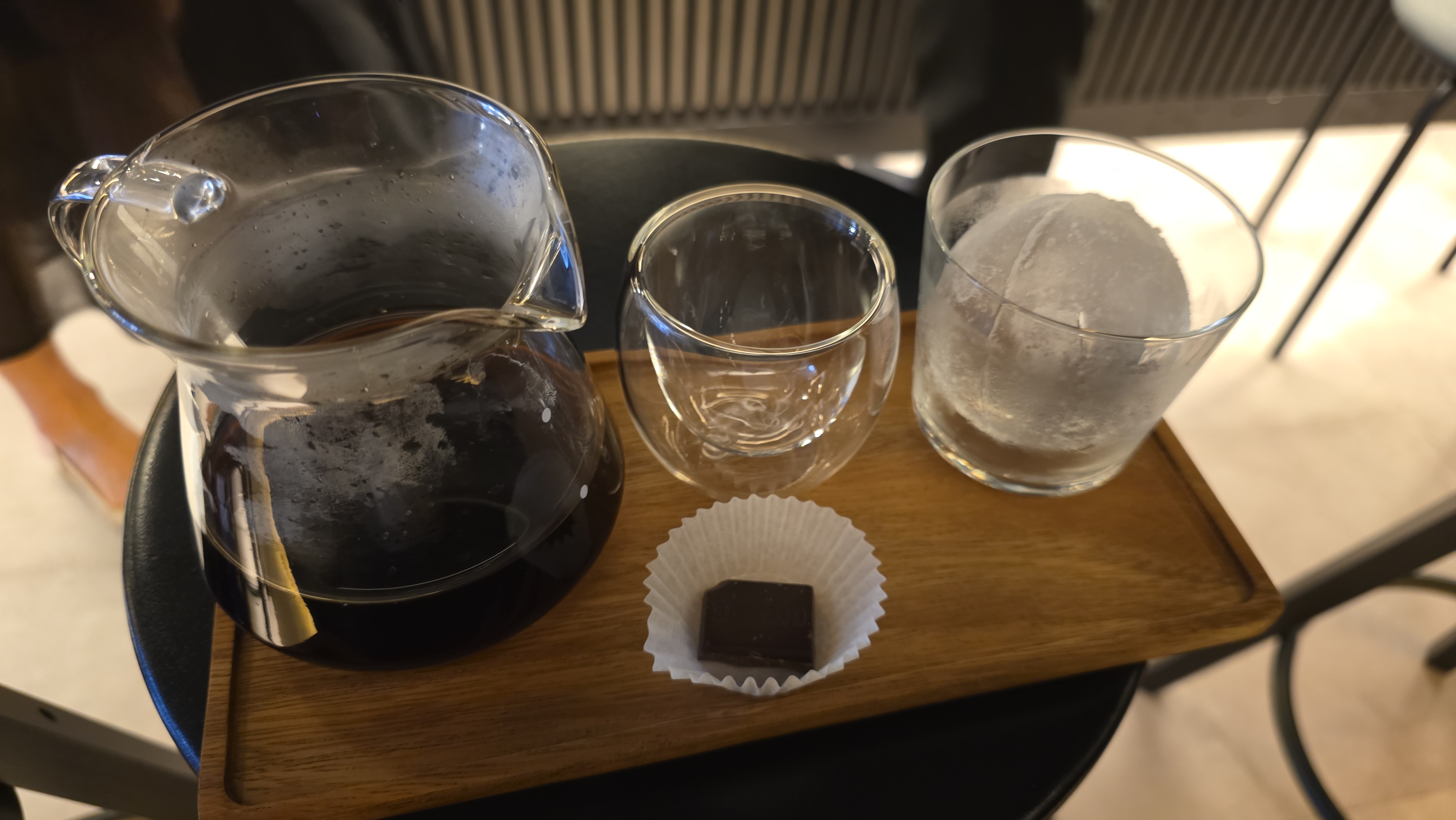 TWOMARU GINZA店内の30 Aroma Library